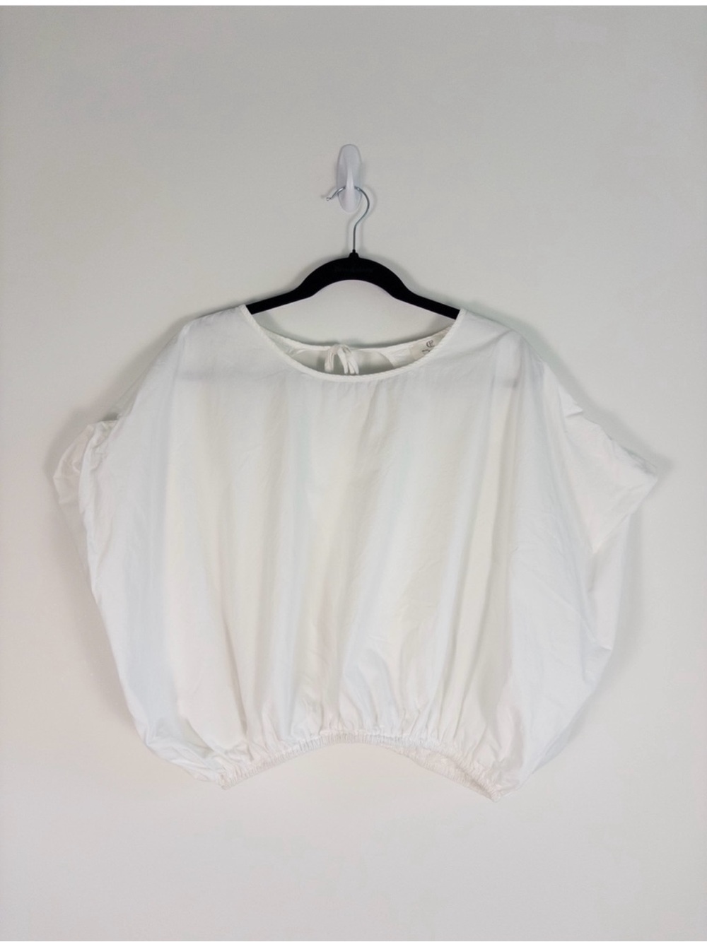 Women's White Balloon-Hem Short Sleeve Top Poplin.